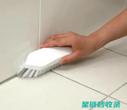 瓷砖缝清洁指南：让你的家居焕然一新 (瓷砖缝清洁指标是什么)