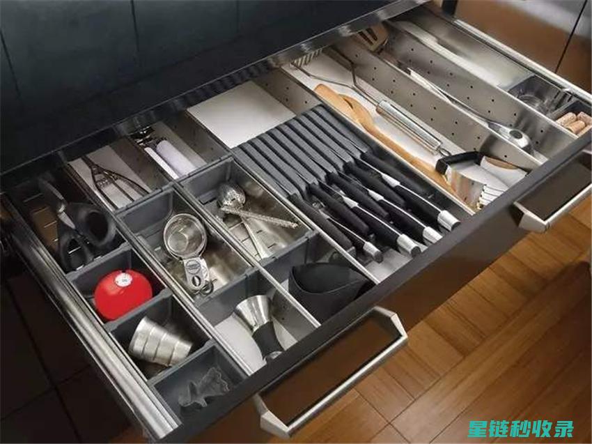 妙用抽屉收纳技巧，让每件物品都有归宿 (妙用抽屉收纳教程)